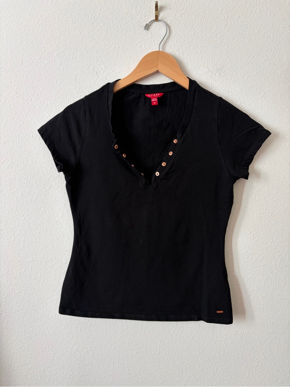 Guess Los Angeles Black Snap Button Henley Top Y2K Medium Deep V